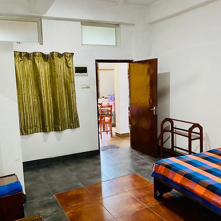 Hotel 100 Dehiwala-Mount Lavinia Kültér fotó