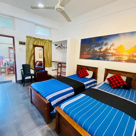 Hotel 100 Dehiwala-Mount Lavinia Kültér fotó