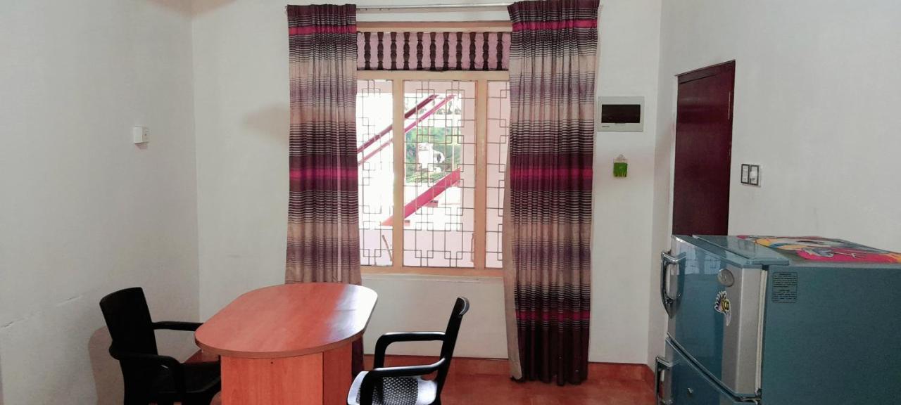 Hotel 100 Dehiwala-Mount Lavinia Kültér fotó