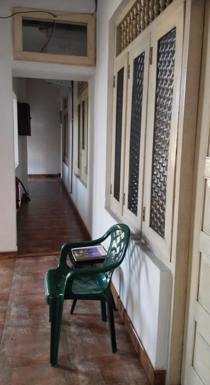 Hotel 100 Dehiwala-Mount Lavinia Kültér fotó